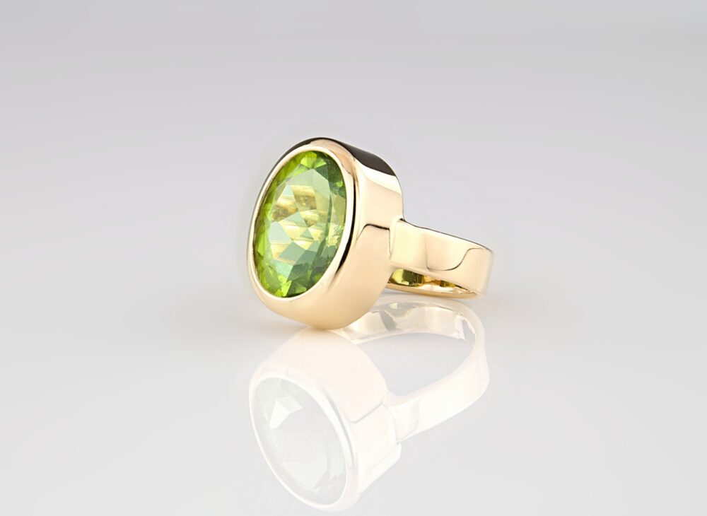 Gold Ring mit Peridot, Max Hockum, Helsingborg 2000 – Bild 3